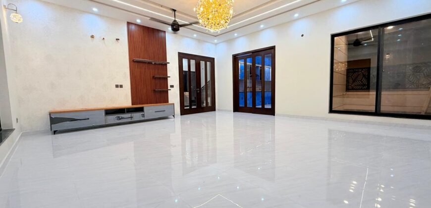 1 Kanal beautiful Lower portion for rent in IEP Engineer Town Lahore