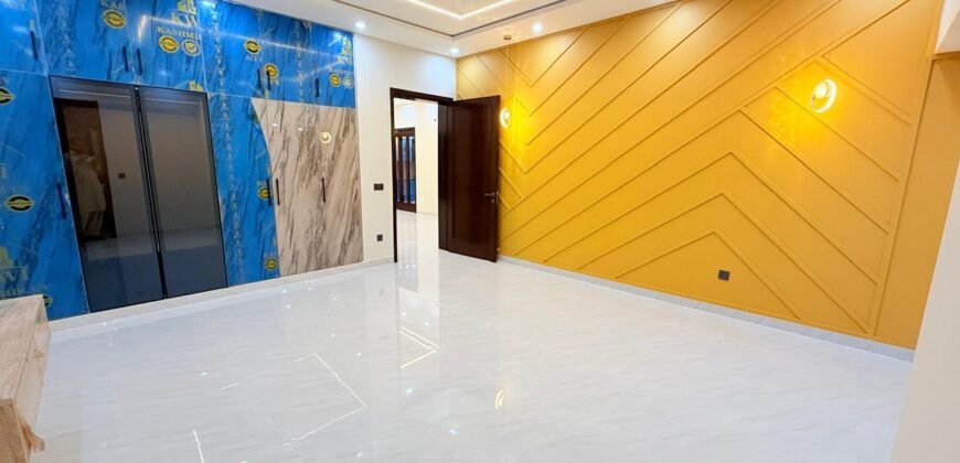 1 Kanal beautiful Lower portion for rent in IEP Engineer Town Lahore