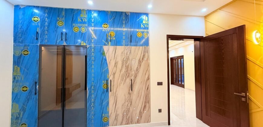 1 Kanal beautiful Lower portion for rent in IEP Engineer Town Lahore