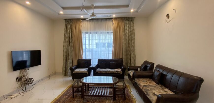 10 Marla Lower portion for rent in IEP Engineer Town Lahore