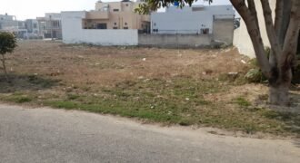 Non-LDA 10 Marla Plot for Sale in E2 Block, Engineers Town – Prime Location